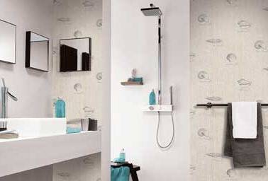 Papier peint salle de bain moderne – 30 idées ingénieuses