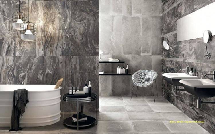 Une salle de bain en marbre blanc et bois vintage au style minimaliste avec  orchidée et miroir rond ceinture