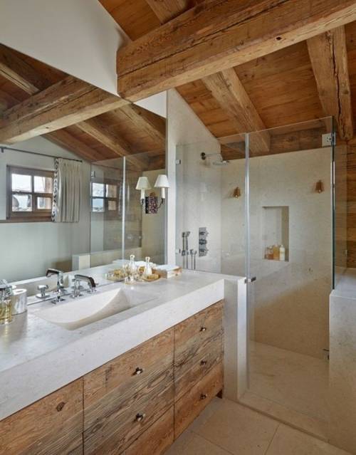 Salle de bain moderne, douche à l'italienne