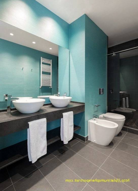 salle de bain en dur avec sol et murs en Tadelakt clair dans douche  italienne avec Salle de bain sans carrelage